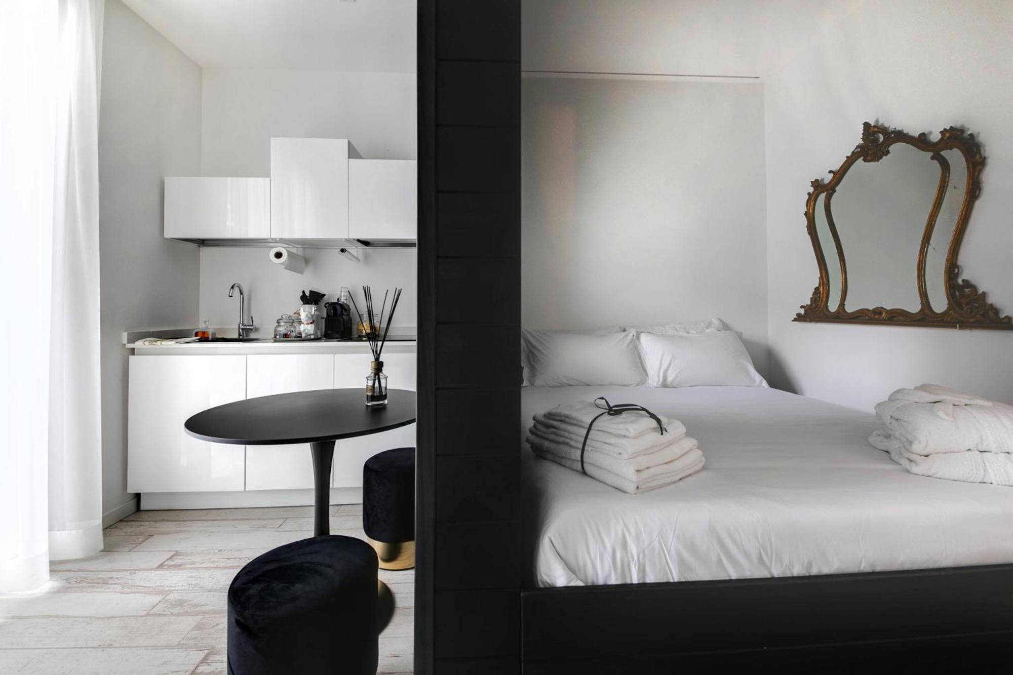 Villa Monti Suites&Aparts Чезенатико Экстерьер фото